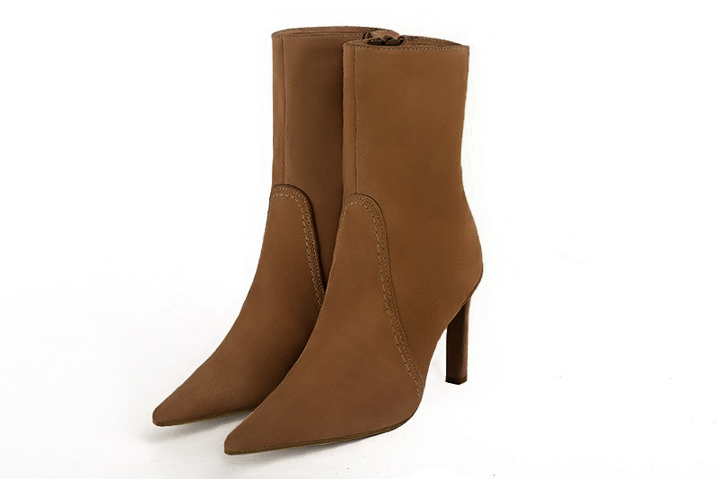 Caramel brown women's ankle boots with a zip on the inside. Pointed toe. High slim heel. Front view - Florence KOOIJMAN